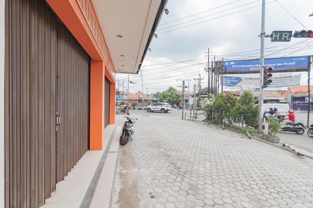 Hotel Koolkost Near Stikes Cirebon Esterno foto